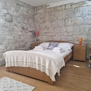 Tonka Apartment Trogir